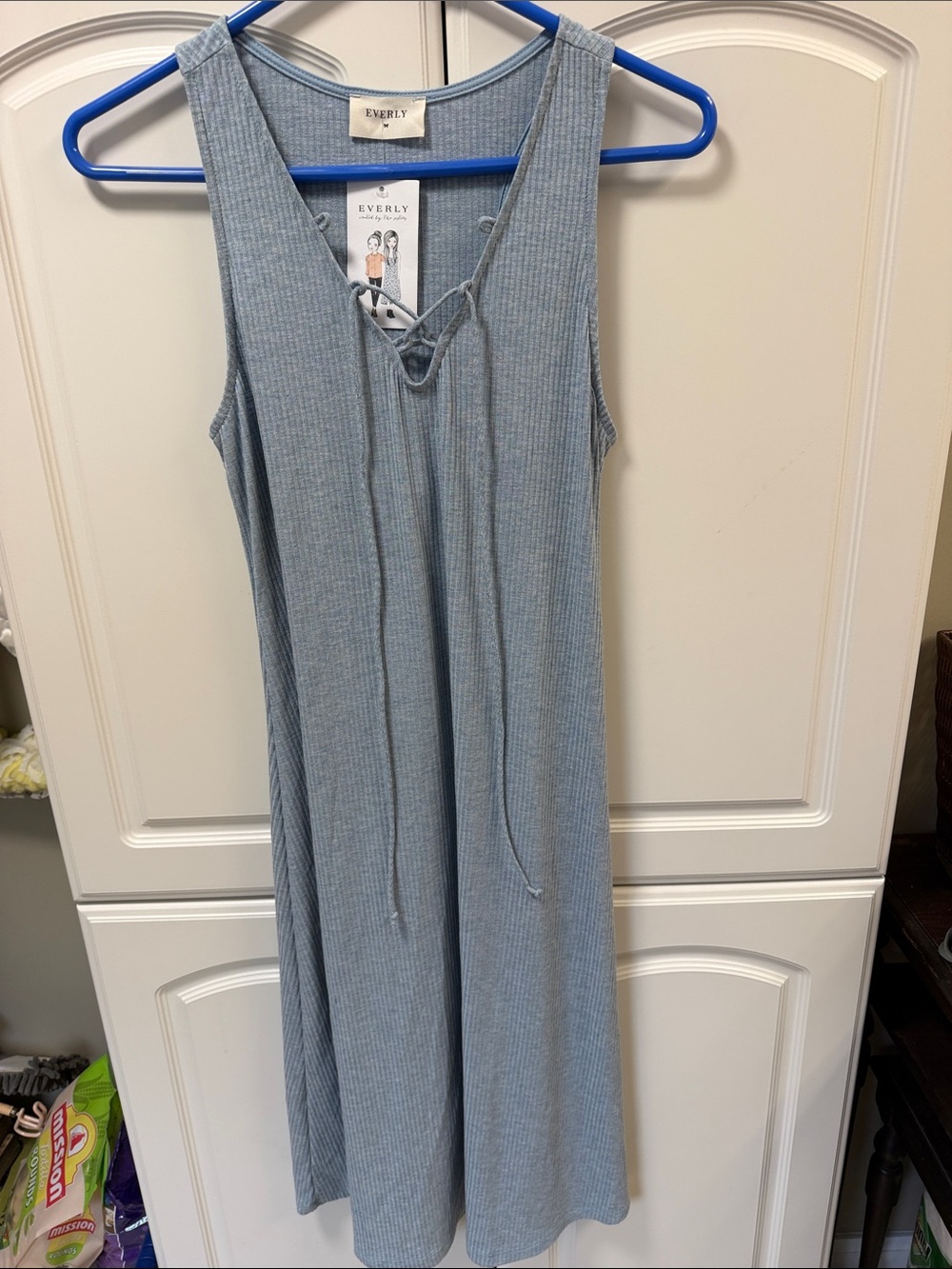 NWT Everly Light Blue Ribbed Lace-Up Maxi Dress SIZE MEDIUM